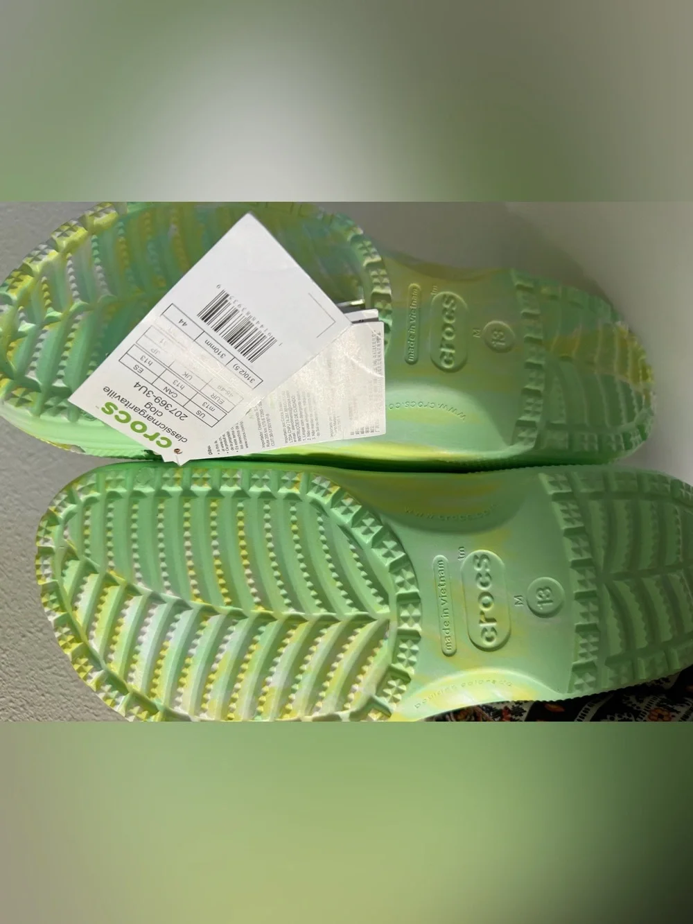 CROCS party nwt